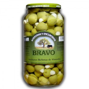 Оливки с миндалем Bravo 500г Испания