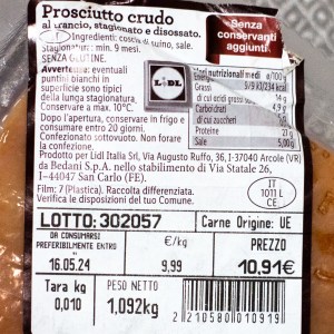 Сыровяленое мясо прошутто Prosciutto Crudo Италия